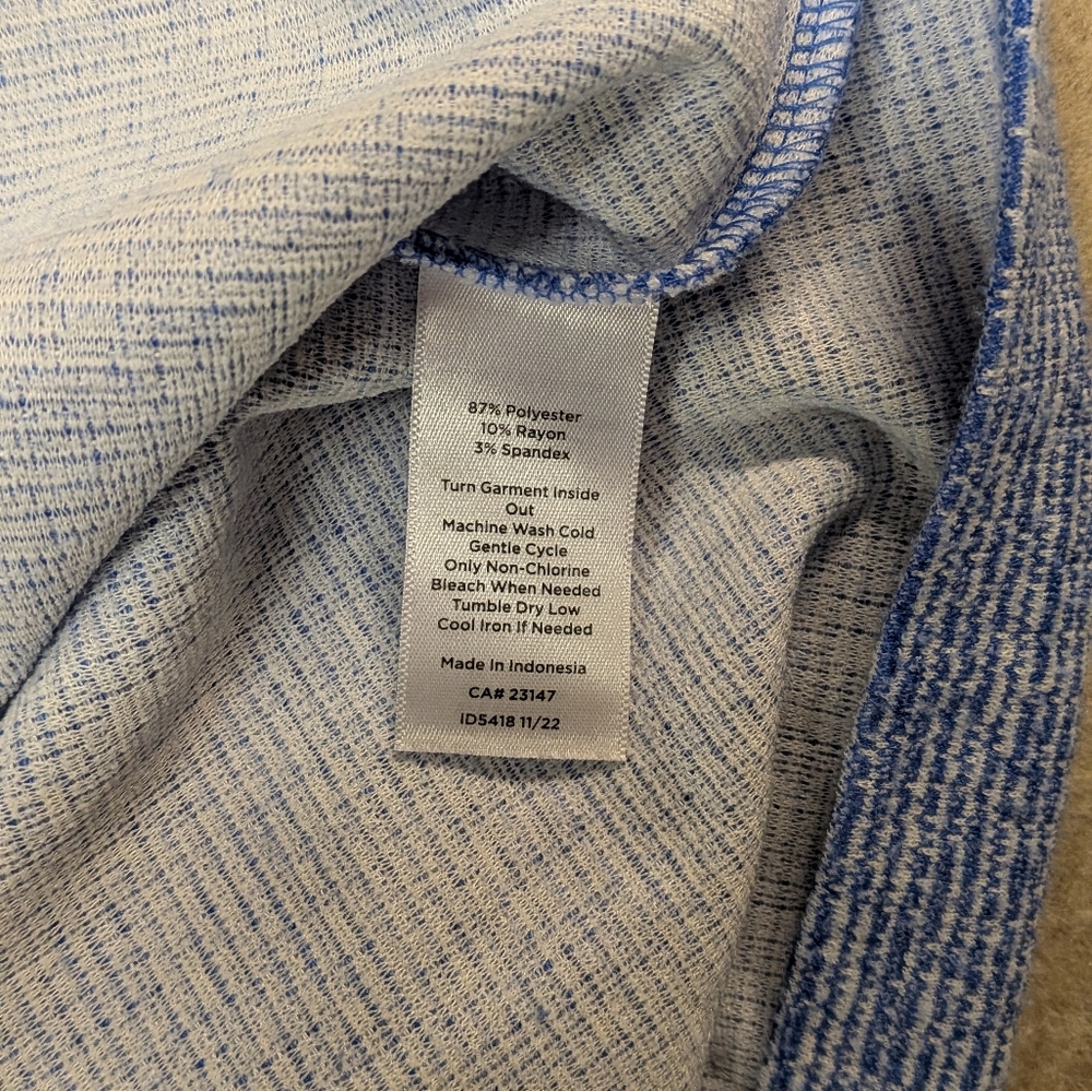 Lot Set Of 3 Sleeveless Talbots Flowy Tank Tops Shades Of Blue & White Size M - Picture 11 of 13